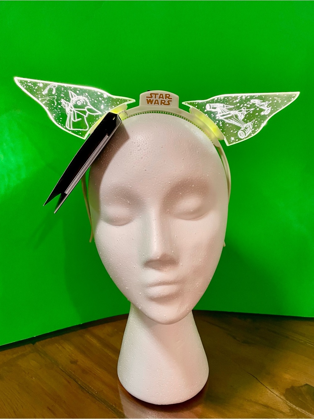 Star Wars Disney Green Grogu Illuminated Ear Headband